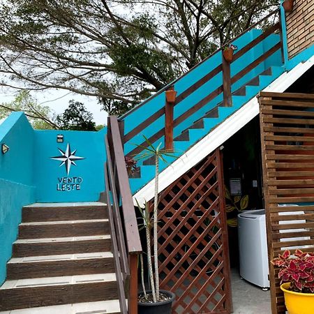 Hostel Vento Leste Бомбиньяс Экстерьер фото