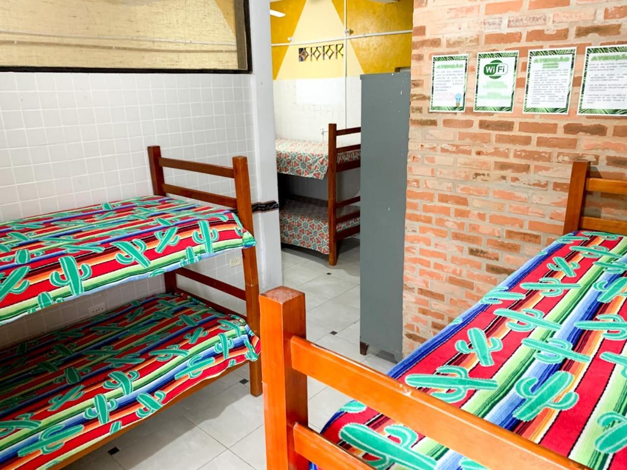 Hostel Vento Leste Бомбиньяс Экстерьер фото