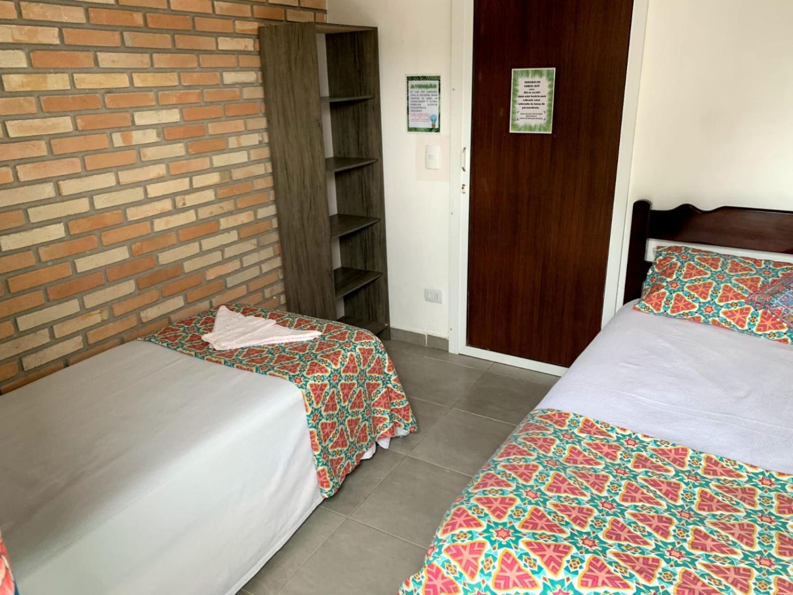 Hostel Vento Leste Бомбиньяс Экстерьер фото