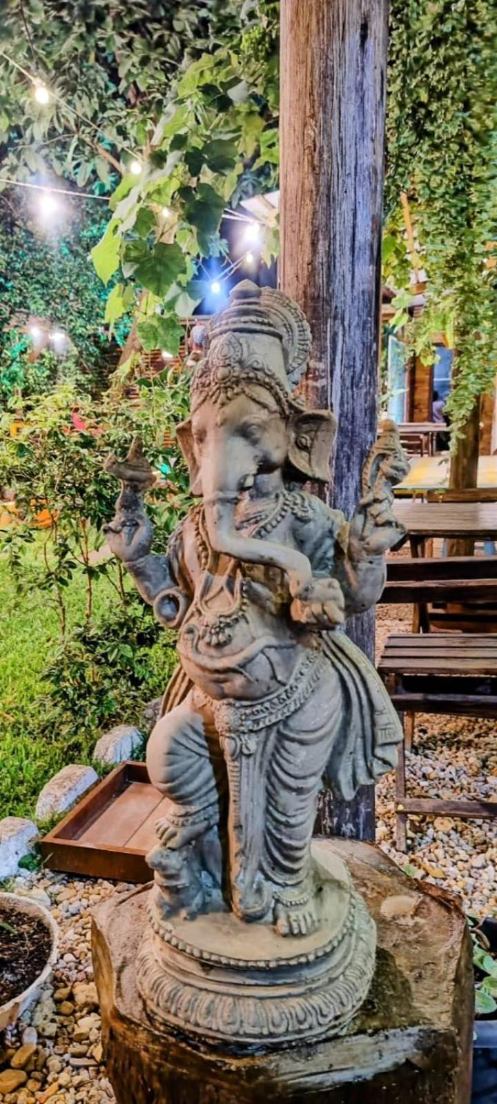 Hostel Vento Leste Бомбиньяс Экстерьер фото