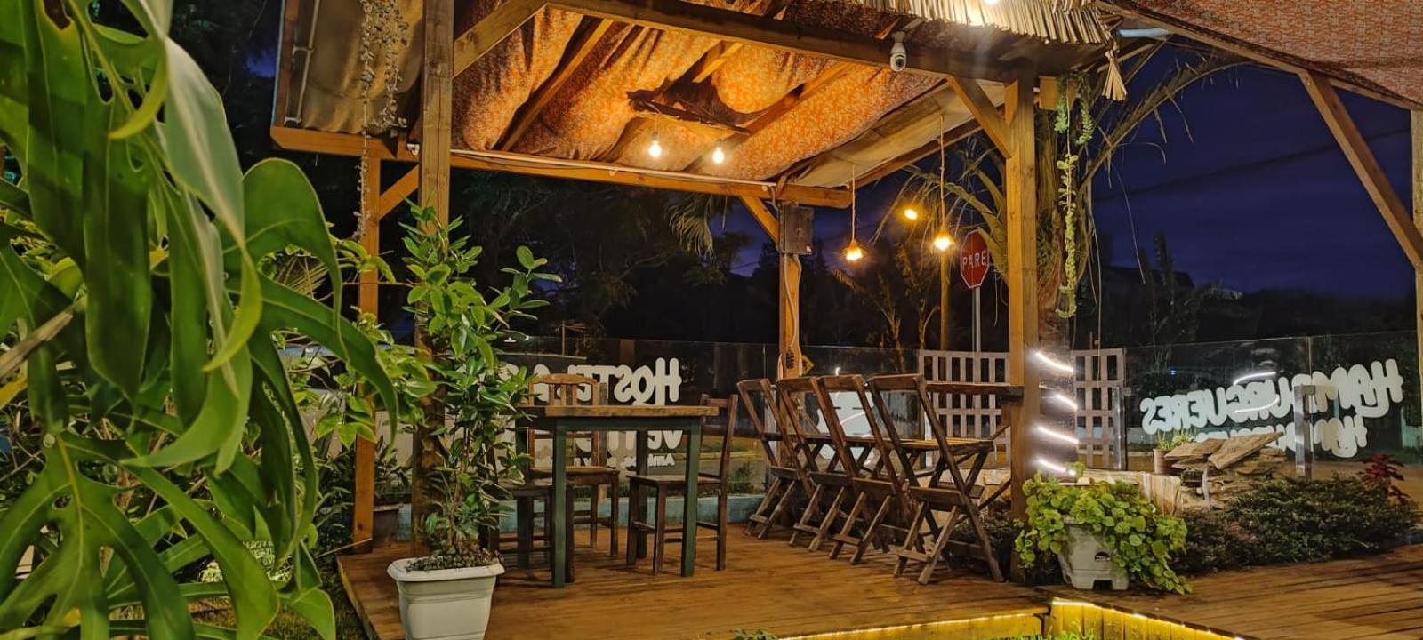 Hostel Vento Leste Бомбиньяс Экстерьер фото