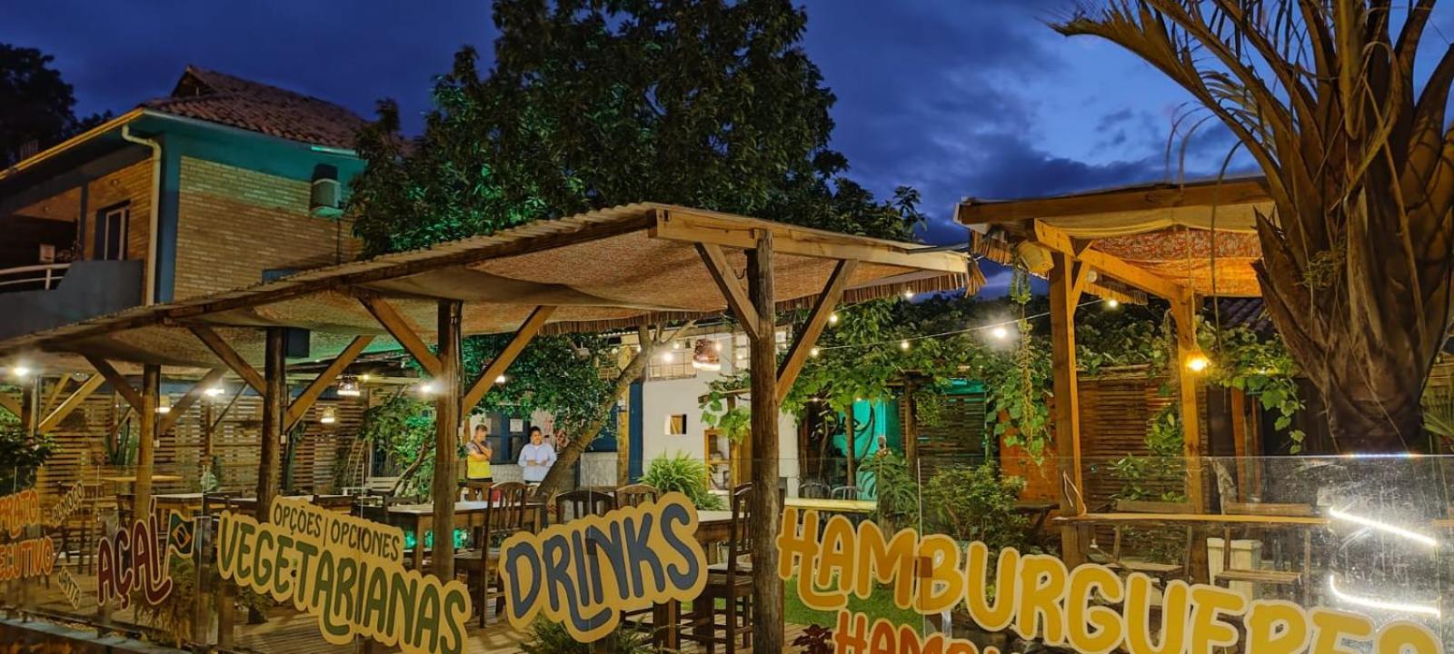 Hostel Vento Leste Бомбиньяс Экстерьер фото